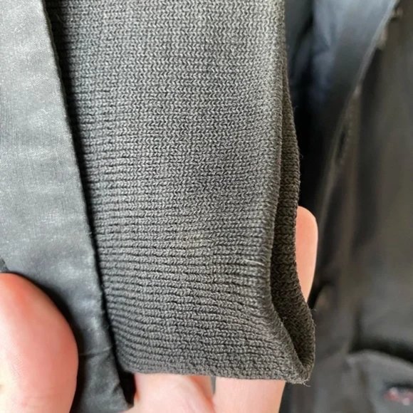 Authentic Canada Goose (Montebello) - Picture 3 of 8